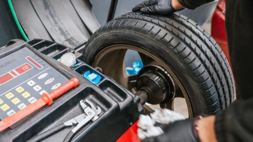 Can you perfectly balance a tire without any weights? This YouTuber has a theory