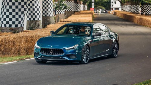 12 performance cars with better power-to-weight ratios than the 2024 Mustang Dark Horse