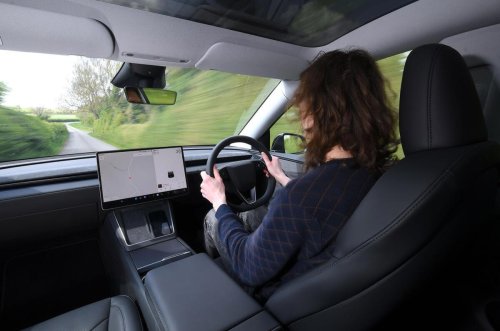 Duelo de SUV eléctricos: el Tesla Model Y se enfrenta al Škoda Enyaq