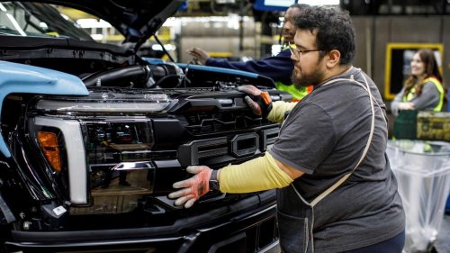 Ford, Ford Bronco, SEAT, Ford recalls 180,000 Ranger pickups, Bronco SUVs for loose seat bolts