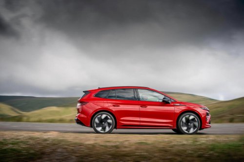 Duelo de SUV eléctricos: el Tesla Model Y se enfrenta al Škoda Enyaq