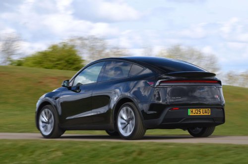 Duelo de SUV eléctricos: el Tesla Model Y se enfrenta al Škoda Enyaq