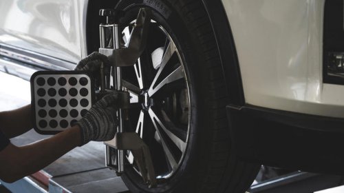 5 major tire retailers & service centers that offer lifetime alignments