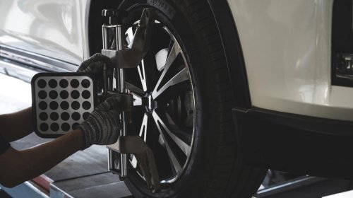 5 major tire retailers & service centers that offer lifetime alignments