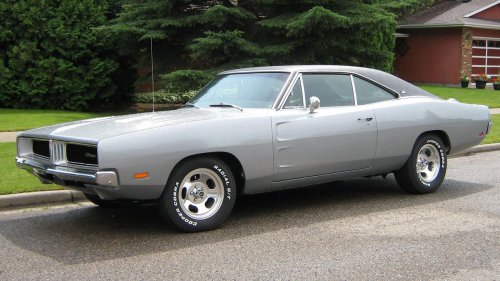 10 classic cars that mechanics say were built the right way