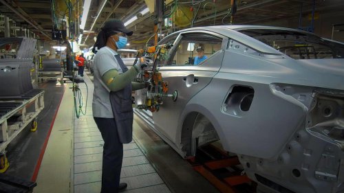 Nissan scraps $500 million US EV plan, shifts back to gas trucks