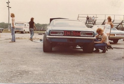 28 pics that put the muscle in classic muscle cars