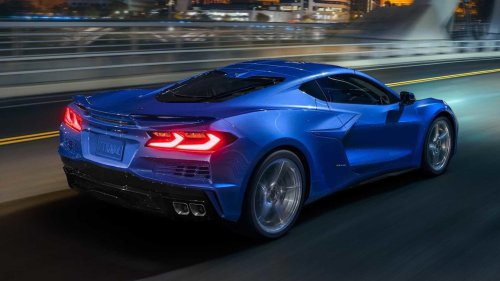 Chevy Corvette E-Ray – Is hybrid AWD worth the $30k premium over Stingray?