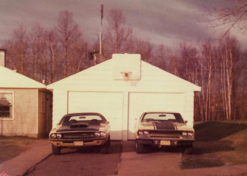 28 pics that put the muscle in classic muscle cars