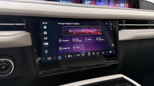 Lincoln's Navigator L may not have a V8, but don't doubt its commitment to excess