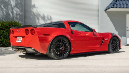 Porsche, Porsche 911, This cheap sports car eats a Porsche 911 for breakfast