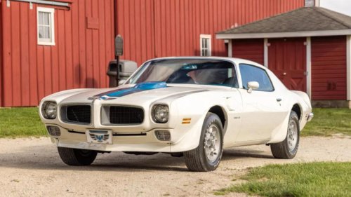 The 1971 Pontiac Trans Am 455 delivered serious torque for its time