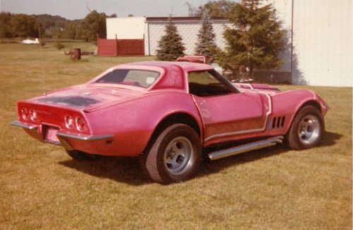 28 pics that put the muscle in classic muscle cars