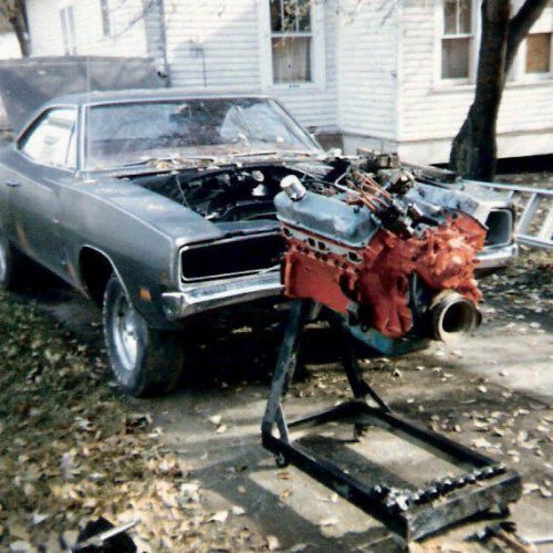 28 pics that put the muscle in classic muscle cars