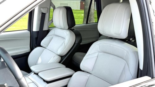 Lincoln's Navigator L may not have a V8, but don't doubt its commitment to excess
