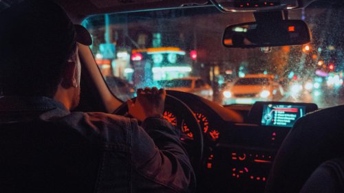 20 experiences that instantly make you a safer driver