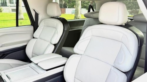 Lincoln's Navigator L may not have a V8, but don't doubt its commitment to excess