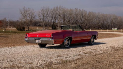 This 1970 family sedan had 390 HP and nobody knew it