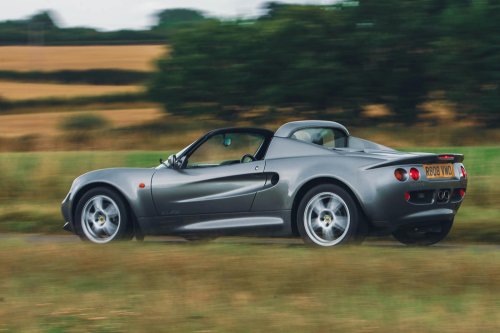 Los coches clásicos reinventados para la era moderna