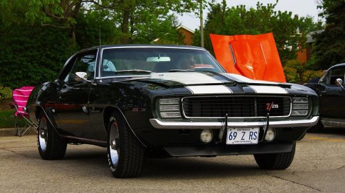 Chevy’s 1969 Camaro Z/28 hit 60 mph in about 7 seconds with a high-revving V8