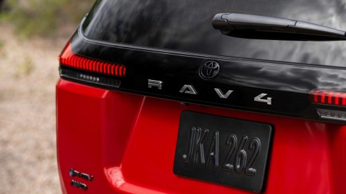 Honda CR-V Hybrid, Subaru, Subaru Forester, Honda, Honda CR-V, Toyota, Toyota RAV4, Hybrid crossover battle: Subaru Forester vs Honda CR-V vs Toyota RAV4
