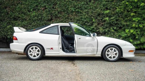 Acura Integra Type R: Front-wheel drive performance pioneer