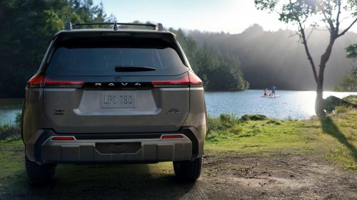 Honda CR-V Hybrid, Subaru, Subaru Forester, Honda, Honda CR-V, Toyota, Toyota RAV4, Hybrid crossover battle: Subaru Forester vs Honda CR-V vs Toyota RAV4