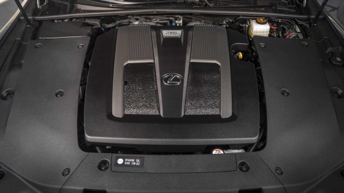 The $100,000 Japanese flagship sedan that now costs less than a new Toyota Crown