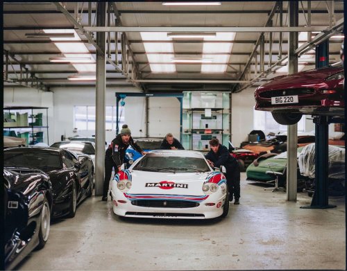 Jaguar, De padre a hijo: Las dos generaciones de mecánicos que cuidan de todos los Jaguar XJ220
