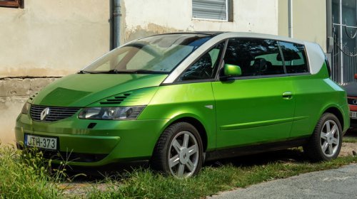 10 of the strangest cars made in the 2000s