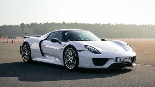 These are the 10 quickest factory-stock Porsches ever tested