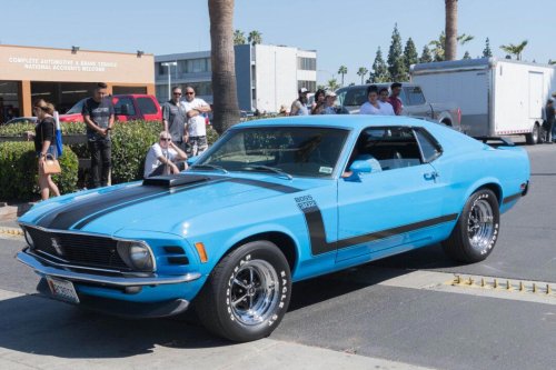 10 vintage cars that became icons without trying