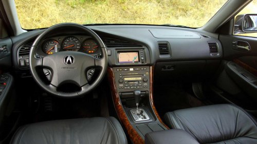Acura once made the perfect office-commute sleeper sedan