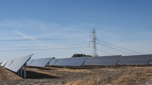 Récord en renovables: La producción de electricidad se dispara un 13% y el 94% ya proviene de energía limpia