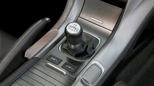 Acura’s 6-speed manual – why they kept it (and everyone else didn’t)