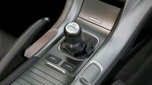 Acura’s 6-speed manual – why they kept it (and everyone else didn’t)