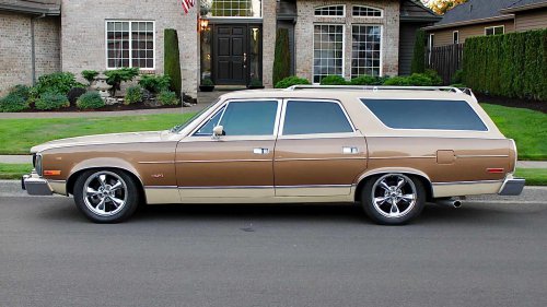 The phantom AMC wagon that had no badging and no advertising