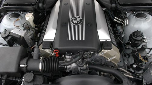 9 V8 engines that are known for durability and power