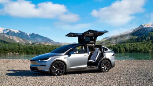 Tesla axes the Model X—now it’s the fastest-selling used car