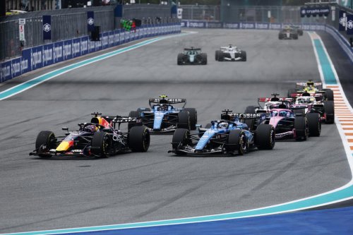 Alpine, Carlos Sainz, insatisfecho tras su salto con Williams F1 y Alex Albon en el GP de Miami: 