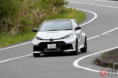 トヨタ新「GRヤリス」に注目! わずか1年で改良…「ステアリング＆足回り」を刷新し「最新が最良」を体現! 現場とユーザーの声でさらに磨かれた「26式」の深化とは?