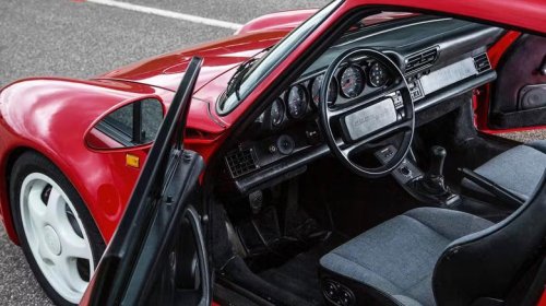 Which car was the first to have a 6-speed transmission?
