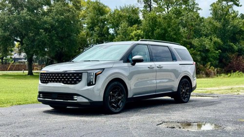 The minivan wars are heating up, and Honda is losing