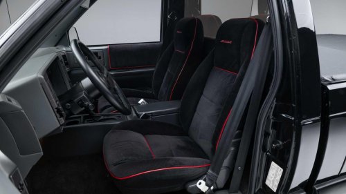 How a 1991 GMC pickup beat a Ferrari 348