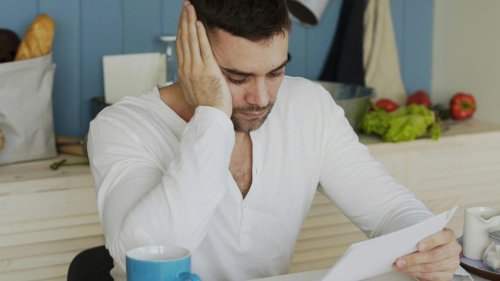 20 signs your driving habits are costing you $2,000 a year