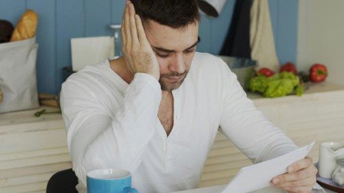 20 signs your driving habits are costing you $2,000 a year