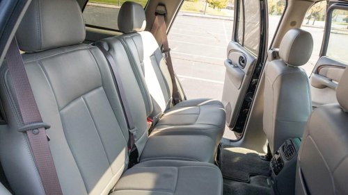 SUV, Oldsmobiles Last SUV Is A Dirt-Cheap Luxury Hero