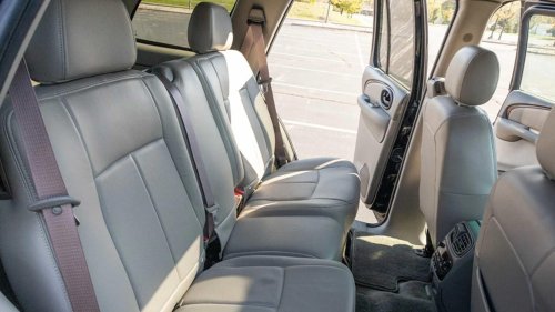 SUV, Oldsmobiles Last SUV Is A Dirt-Cheap Luxury Hero