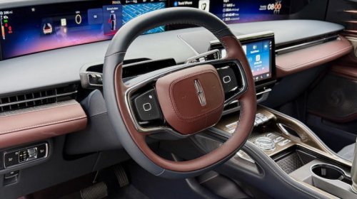 Lincoln's Nautilus doesn't just compete with German rivals, it can beat them