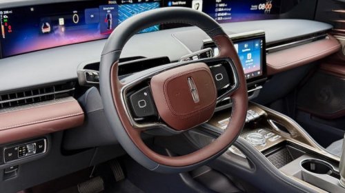 Lincoln's Nautilus doesn't just compete with German rivals, it can beat them